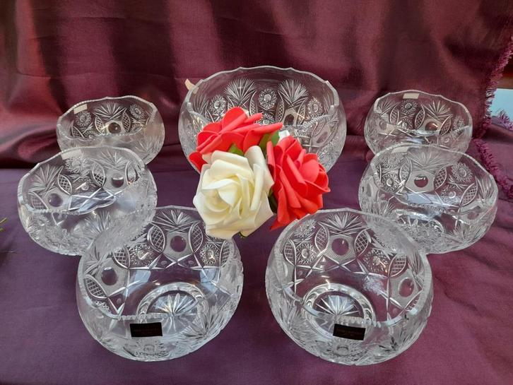 Antieke kristallen bowl set ster geslepen, Verzamelen, Swarovski, Zo goed als nieuw, Figuurtje, Ophalen of Verzenden