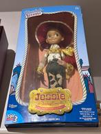 Limited edition disney toy story jessie doll, Verzamelen, Ophalen, Overige figuren, Zo goed als nieuw, Beeldje of Figuurtje