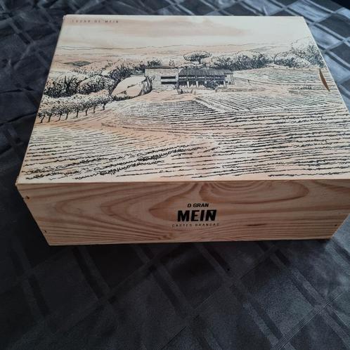Mooie stevige houten wijnkist Lugar de mein wijn doos krat, Verzamelen, Wijnen, Zo goed als nieuw, Overige typen, Spanje, Ophalen of Verzenden