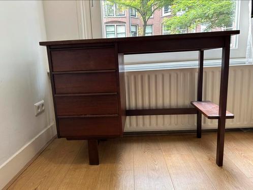 Small wooden desk / bureautje, Huis en Inrichting, Bureaus, Gebruikt, Bureau, Ophalen