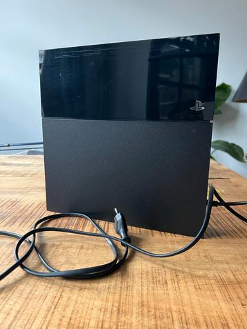 PlayStation 4 met Controller - Goed Werkend! beschikbaar voor biedingen