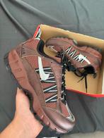 Nike air humara earth ‘maat 40,5’, Bruin, Nike, Nieuw, Ophalen of Verzenden
