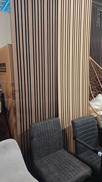 Akoestische wandpanelen oak / walnut 280x60 beschikbaar voor biedingen