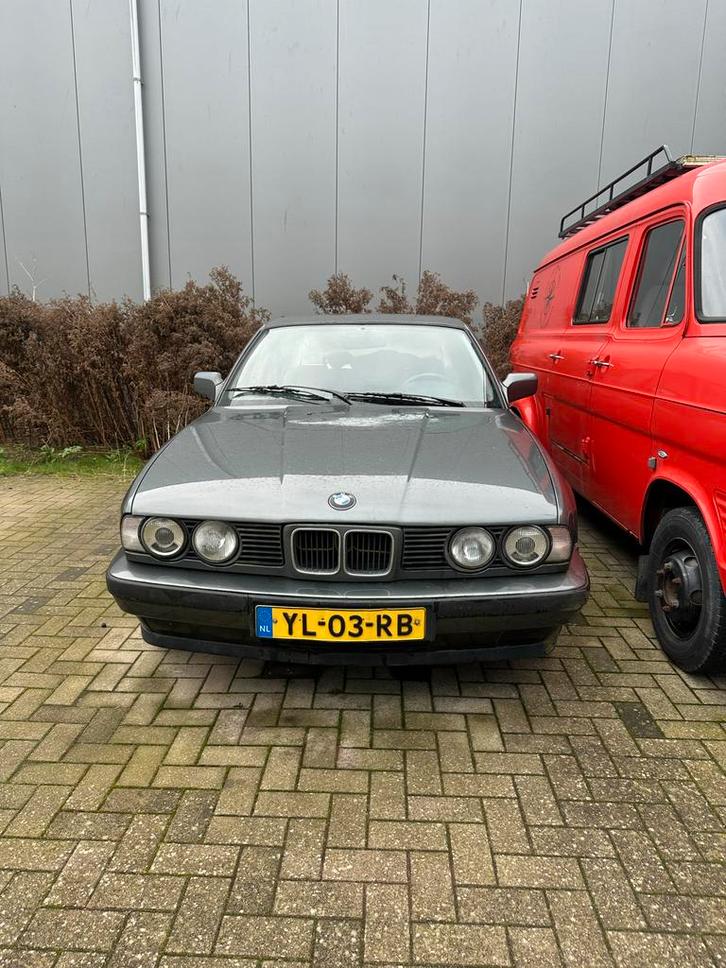 BMW 5-Serie 2.0 I 520 U9 1990 Grijs, Auto's, BMW, Particulier, 5-Serie, Benzine, Sedan, Handgeschakeld, Origineel Nederlands, Zilver of Grijs