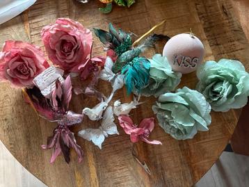 Decoratieve Bloemen en Ornamenten Set kerst beschikbaar voor biedingen