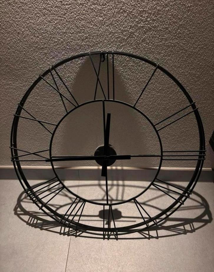 Grote Wandklok - 70cm - Open Design, Huis en Inrichting, Woonaccessoires | Klokken, Zo goed als nieuw, Wandklok, Analoog, Ophalen of Verzenden