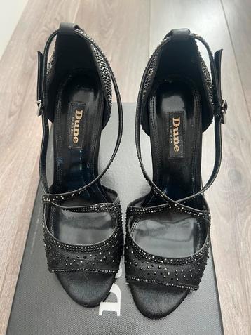 Dune London Limited Edition Pumps beschikbaar voor biedingen