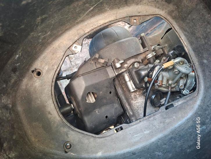 nette zip 2t blok, Fietsen en Brommers, Brommeronderdelen | Scooters, Zo goed als nieuw, Piaggio, Blok, Ophalen of Verzenden