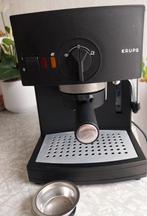 Krups espresso apparaat, Witgoed en Apparatuur, Koffiezetapparaten, Afneembaar waterreservoir, Espresso apparaat, Gemalen koffie
