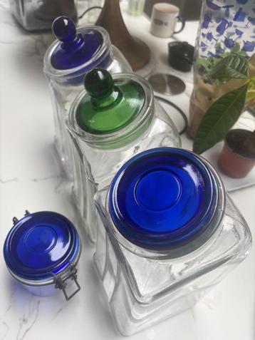 Glazen stopflessen set beschikbaar voor biedingen