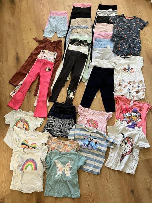 Kledingpakket meisje 122 o.a. C&A en H&M, 40 stuks, Kinderen en Baby's, Kinderkleding | Kinder-kledingpakketten, Zo goed als nieuw