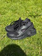 Nike huarache zwart maat 38, Ophalen of Verzenden, Zo goed als nieuw, Zwart