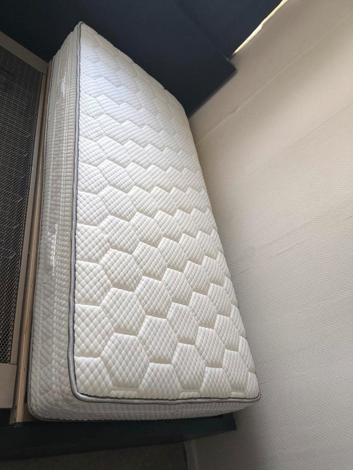 Swiss Sense AEROMAX Aventi Matras - Zo Goed Als Nieuw!, Huis en Inrichting, Slaapkamer | Matrassen en Bedbodems, Zo goed als nieuw