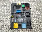 PEUGEOT 208 PureTech100 [FUSE_BOX] 9855665180 2024, Auto-onderdelen, Elektronica en Kabels, Ophalen of Verzenden, Gebruikt, Stiba lid