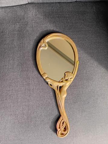 Art Nouveau Messing Handspiegel met Decoratie beschikbaar voor biedingen