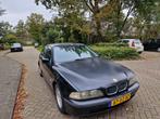 BMW 5-Serie 2.0 I 520 2000 Zwart, Origineel Nederlands, Te koop, 5 stoelen, Benzine