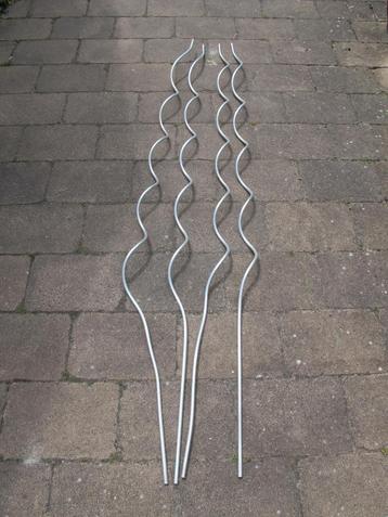 Tomatensteunen spiraals 180cm beschikbaar voor biedingen