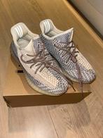 Adidas Yeezy Boost 350 V2 - Maat 37 1/3, Kleding | Heren, Schoenen, Ophalen of Verzenden, Zo goed als nieuw, Overige kleuren, Sneakers of Gympen
