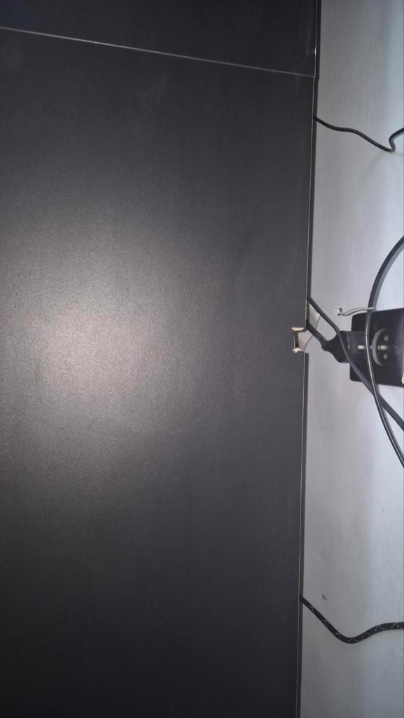 Hangend TV-meubel - Kabeldoorvoer - Z.g.a.n., Huis en Inrichting, Kasten | Televisiemeubels, Ophalen