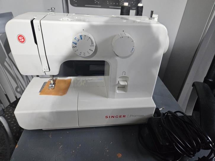Singer Promise F1409 Naaimachine - Zo goed als nieuw, Hobby en Vrije tijd, Naaimachines en Toebehoren, Zo goed als nieuw, Ophalen