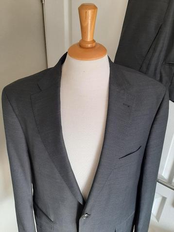 Prachtig kostuum maat 54 van Barutti . beschikbaar voor biedingen