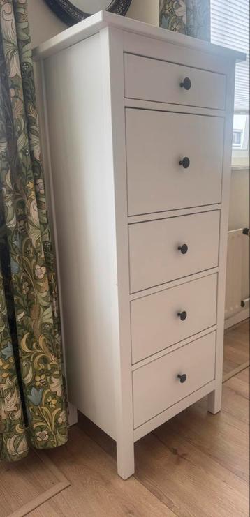 IKEA Hemnes hoge 5 ladenkast wit gebeitst beschikbaar voor biedingen