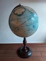 Vintage wereldbol
60.5 cm hoog
Bij 32 cm breed wereldbol, Ophalen, Zo goed als nieuw