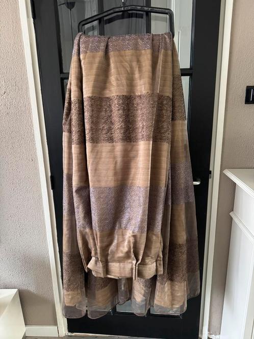 Overgordijnen taupe/goud kleur, Huis en Inrichting, Stoffering | Gordijnen en Lamellen, Zo goed als nieuw, 200 cm of meer, 200 cm of meer