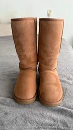 Ugg classic tall Chestnut 38 W7, Kleding | Dames, Schoenen, Ophalen of Verzenden, Zo goed als nieuw, Bruin