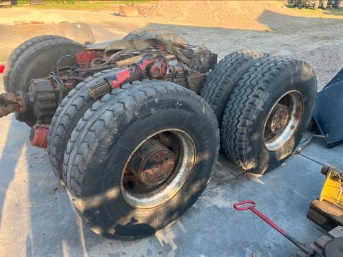 Te koop: scania boogie tandemstel bladgeveerd naafreductie, Auto's, Vrachtwagens, Particulier, Ophalen