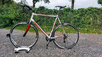 Cannondale Caad 8 racefiets in goede staat (+ fietscomputer) beschikbaar voor biedingen