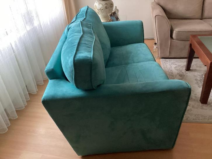 Mooie turquoise bank, Huis en Inrichting, Banken | Bankstellen, Zo goed als nieuw, Rechte bank, Tweepersoons, 150 tot 200 cm, 75 tot 100 cm