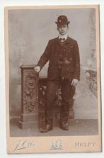 Kabinetfoto man met bolhoed door J. Otto Delft, Gebruikt, Verzenden, Foto, Voor 1940
