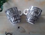2 mokken / bekers met tekst, o.a. Home heaven hopes dreams g, Keramiek, Ophalen of Verzenden, Zo goed als nieuw, Overige stijlen