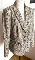 Bthree jasje maat 44 [DM], Kleding | Dames, Jasjes, Kostuums en Pakken, Beige, Maat 42/44 (L), Ophalen of Verzenden, Zo goed als nieuw