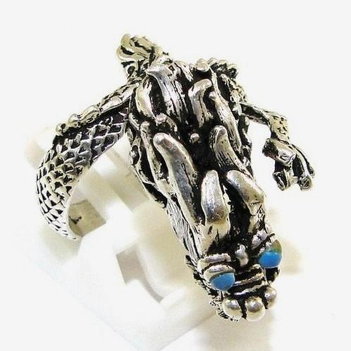 Griffioen met beweegbare kop. Ring, maat variabel (6680-1759, Sieraden, Tassen en Uiterlijk, Ringen, Zo goed als nieuw, Zilver