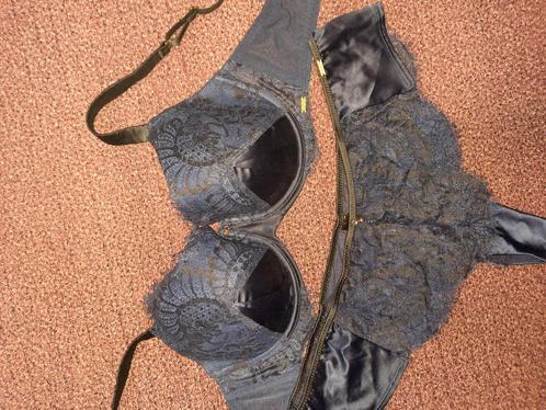 Noir serie hunkemuller 85D, Kleding | Dames, Ondergoed en Lingerie, BH, Paars, Verzenden