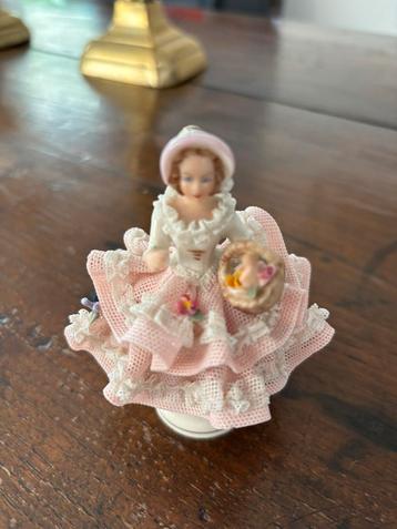 Dresden porceleinen beeldjes beschikbaar voor biedingen