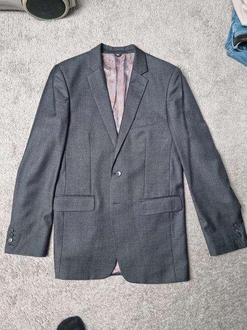 Kostuum nieuw, Kleding | Heren, Kostuums en Colberts, Zo goed als nieuw, Maat 52/54 (L), Grijs, Ophalen of Verzenden
