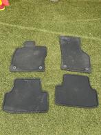 Seat leon 5F 2013 tot heden winter mattenset origineel seat, Ophalen of Verzenden, Zo goed als nieuw