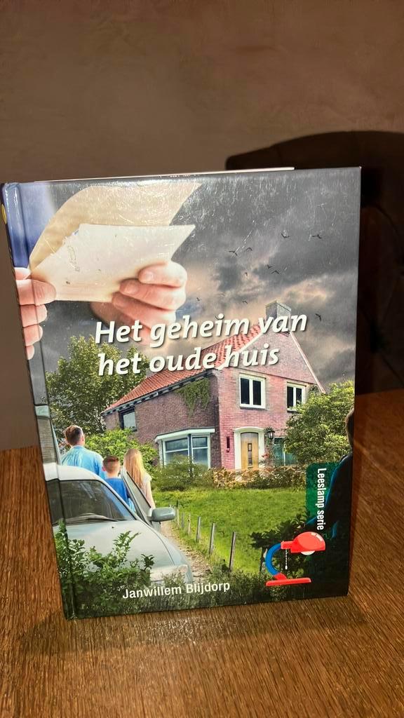 KR-7 Janwillem Blijdorp - Het geheim van het oude huis, Boeken, Kinderboeken | Jeugd | onder 10 jaar, Zo goed als nieuw, Fictie algemeen