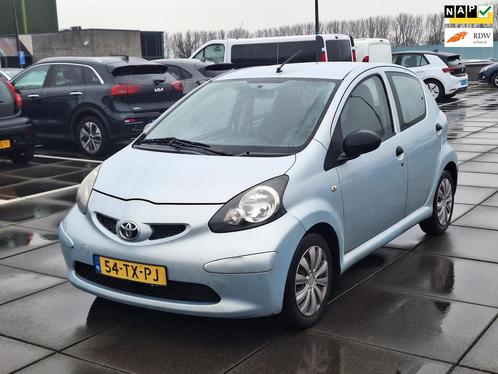 Toyota Aygo € 1948,-1.0-12V Nwe Apk Nwe Koppeling Nwe OH B, Auto's, Toyota, Bedrijf, Te koop, Aygo, ABS, Airbags, Airconditioning