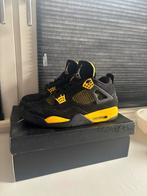 Jordan 4 Retro Thunder (2023) Eu 46, Ophalen of Verzenden, Zo goed als nieuw, Zwart