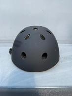 Fietshelm Hema kind 53-55 cm zwart, Fietsen en Brommers, Fietsaccessoires | Fietshelmen, Ophalen of Verzenden, Zo goed als nieuw