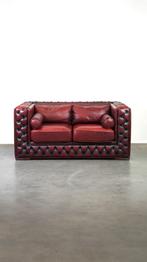Rode rundleren strak vormgegeven chesterfield 2 zits bank, Ophalen, Gebruikt, 150 tot 200 cm, Chesterfield