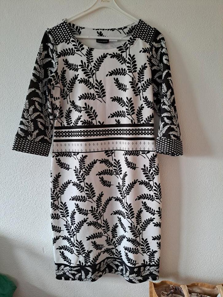 laura kent jurk maat 38, Kleding | Dames, Jurken, Zo goed als nieuw, Maat 38/40 (M), Overige kleuren, Onder de knie, Ophalen of Verzenden