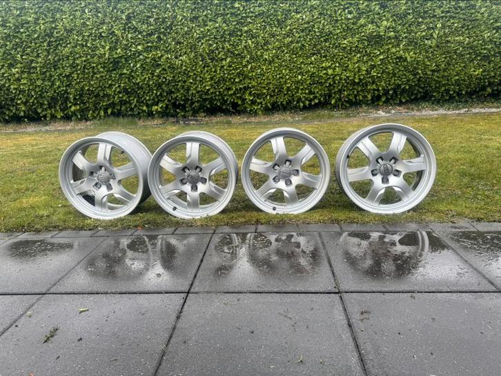 Audi 17 inch, Auto diversen, Wieldoppen, Ophalen
