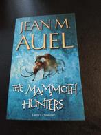 Jean M Auel The Mammoth Hunters Engelstalig in nette st., Boeken, Ophalen of Verzenden, Zo goed als nieuw, Jean M. Auel