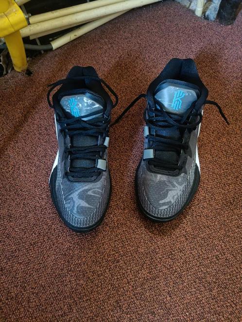 Nike kyrie 8 maat 42.5 black mercury grey white, Kleding | Heren, Schoenen, Zo goed als nieuw, Zwart, Ophalen of Verzenden