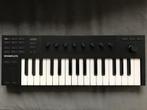Native Instruments Komplete Kontrol M32 midi keyboard, Muziek en Instrumenten, Keyboards, Ophalen of Verzenden, Zo goed als nieuw